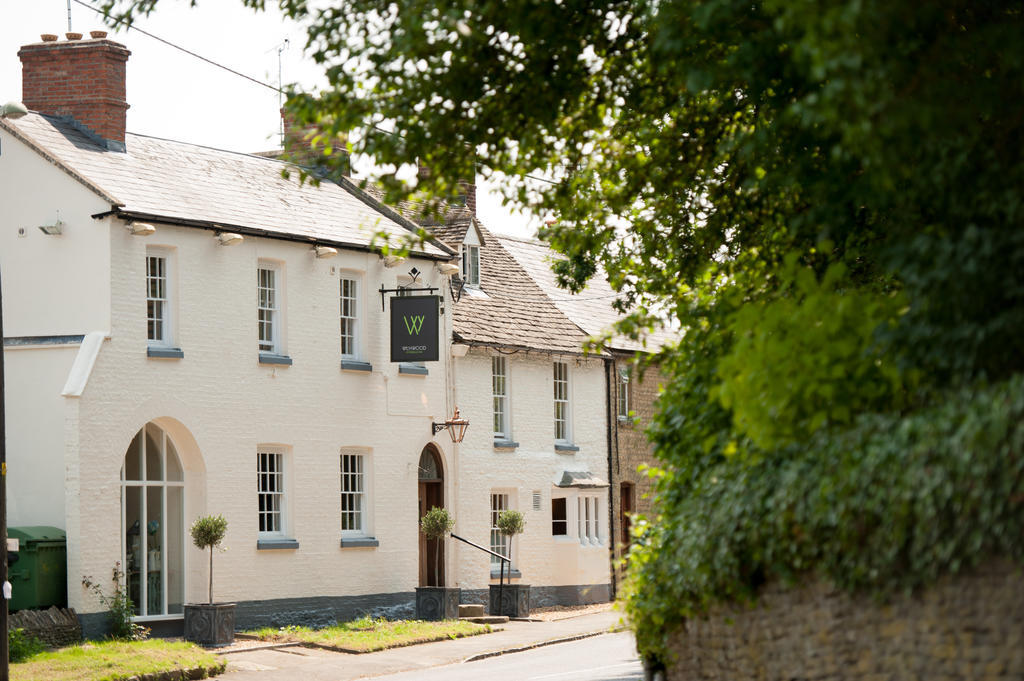 The Wychwood Inn Shipton under Wychwood Dış mekan fotoğraf