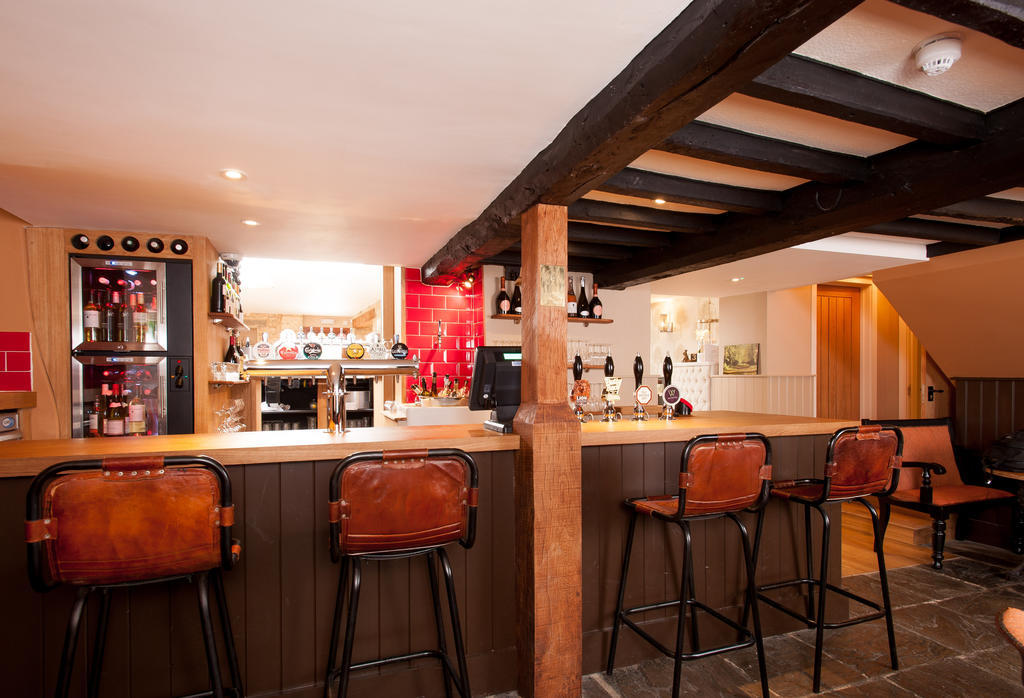 The Wychwood Inn Shipton under Wychwood Dış mekan fotoğraf