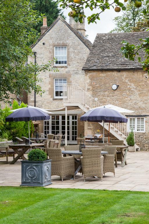 The Wychwood Inn Shipton under Wychwood Dış mekan fotoğraf
